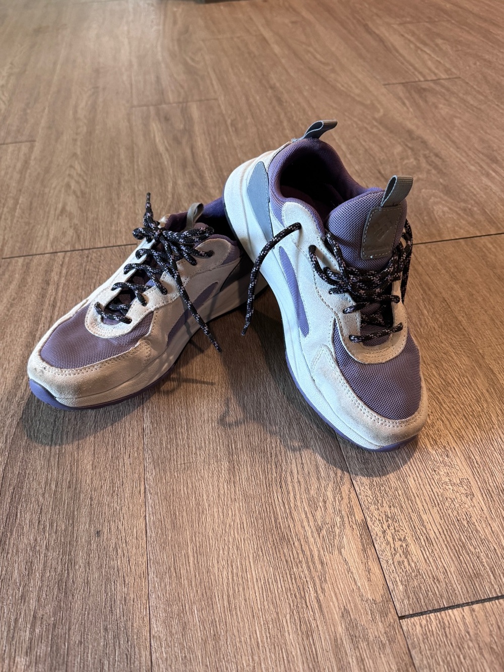 Columbia Waterproof Hiking Sneakers Size 8